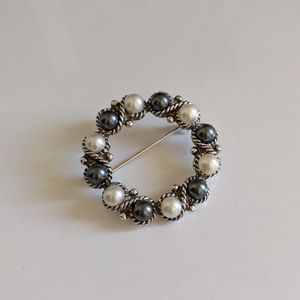 Vintage Avon Pearl Wreath Brooch Pin